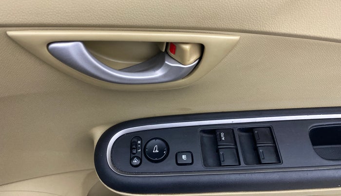 2016 Honda Amaze 1.2L I-VTEC SX, Petrol, Manual, 60,130 km, Driver Side Door Panels Control