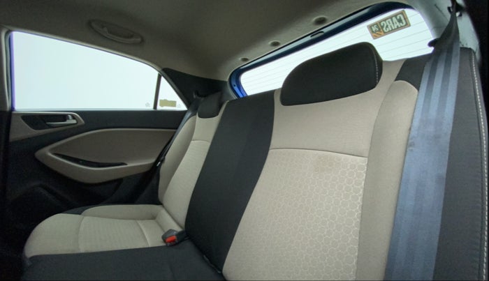 2014 Hyundai Elite i20 SPORTZ 1.2, Petrol, Manual, 60,353 km, Right Side Rear Door Cabin
