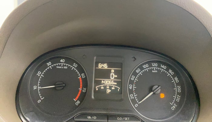 2015 Skoda Rapid AMBITION 1.6 MPI MT, Petrol, Manual, 1,43,066 km, Odometer Image