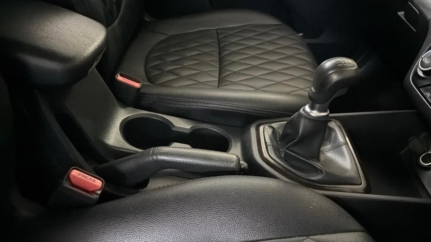 2015 Hyundai Creta S 1.6 PETROL, Petrol, Manual, 66,353 km, Gear Lever