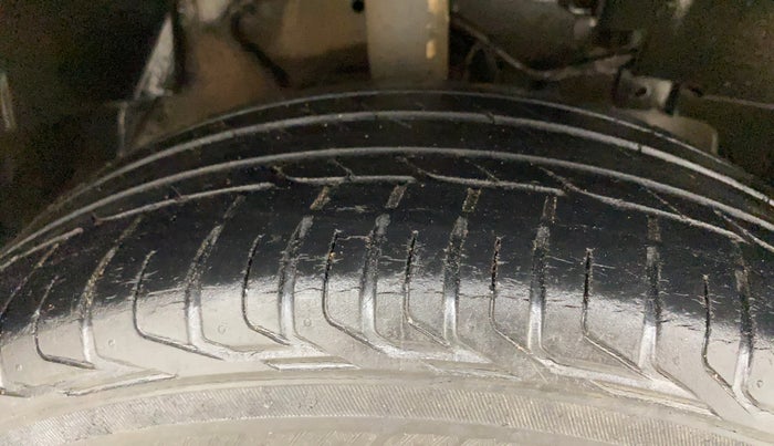 2022 Tata NEXON XM PETROL, Petrol, Manual, 51,942 km, Right Front Tyre Tread