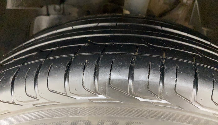 2022 Tata NEXON XM PETROL, Petrol, Manual, 51,942 km, Left Front Tyre Tread
