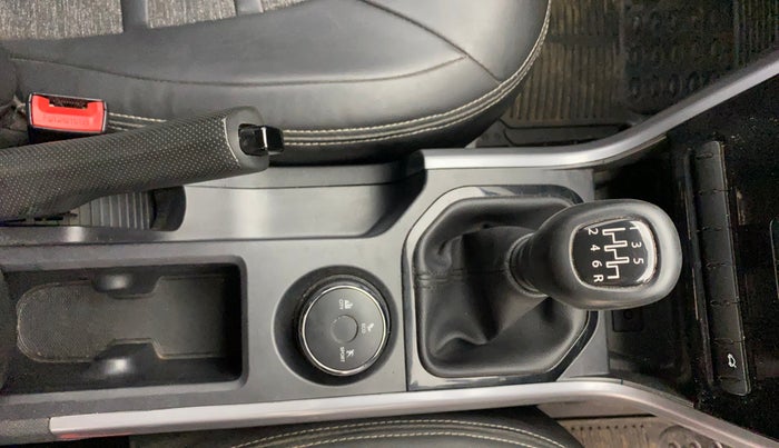 2022 Tata NEXON XM PETROL, Petrol, Manual, 51,942 km, Gear Lever