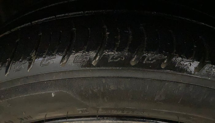 2022 Tata ALTROZ XZ PLUS PETROL DARK EDITION, Petrol, Manual, 54,561 km, Left Front Tyre Tread