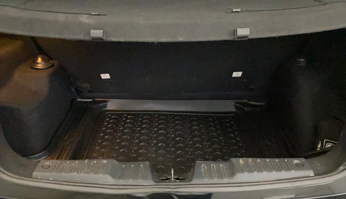 2022 Tata ALTROZ XZ PLUS PETROL DARK EDITION, Petrol, Manual, 54,561 km, Boot Inside