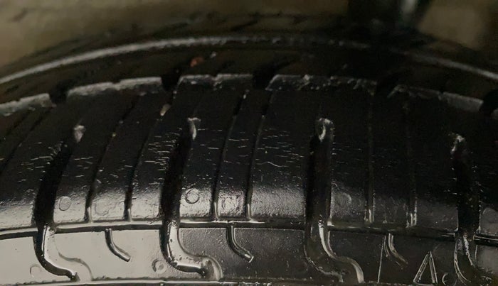2015 Maruti Celerio VXI, Petrol, Manual, 78,646 km, Left Rear Tyre Tread