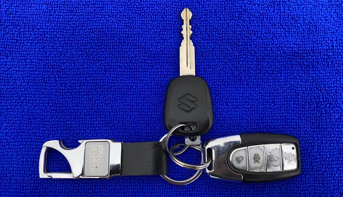2015 Maruti Celerio VXI, Petrol, Manual, 78,646 km, Key Close Up