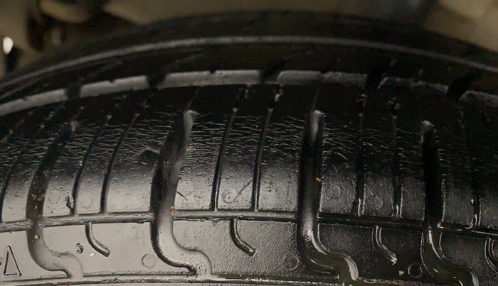 2015 Maruti Celerio VXI, Petrol, Manual, 78,646 km, Right Rear Tyre Tread