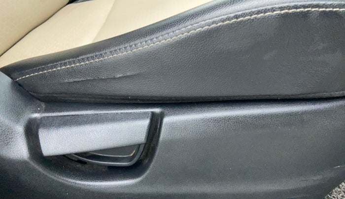 2019 Hyundai NEW SANTRO MAGNA, Petrol, Manual, 17,629 km, Driver Side Adjustment Panel