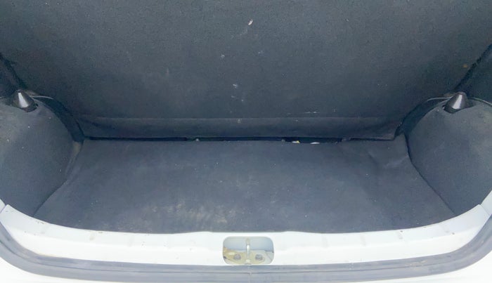 2019 Hyundai NEW SANTRO MAGNA, Petrol, Manual, 17,629 km, Boot Inside