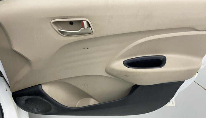 2019 Hyundai NEW SANTRO MAGNA, Petrol, Manual, 17,629 km, Driver Side Door Panels Control