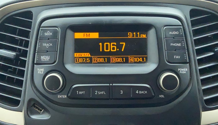 2019 Hyundai NEW SANTRO MAGNA, Petrol, Manual, 17,629 km, Infotainment System