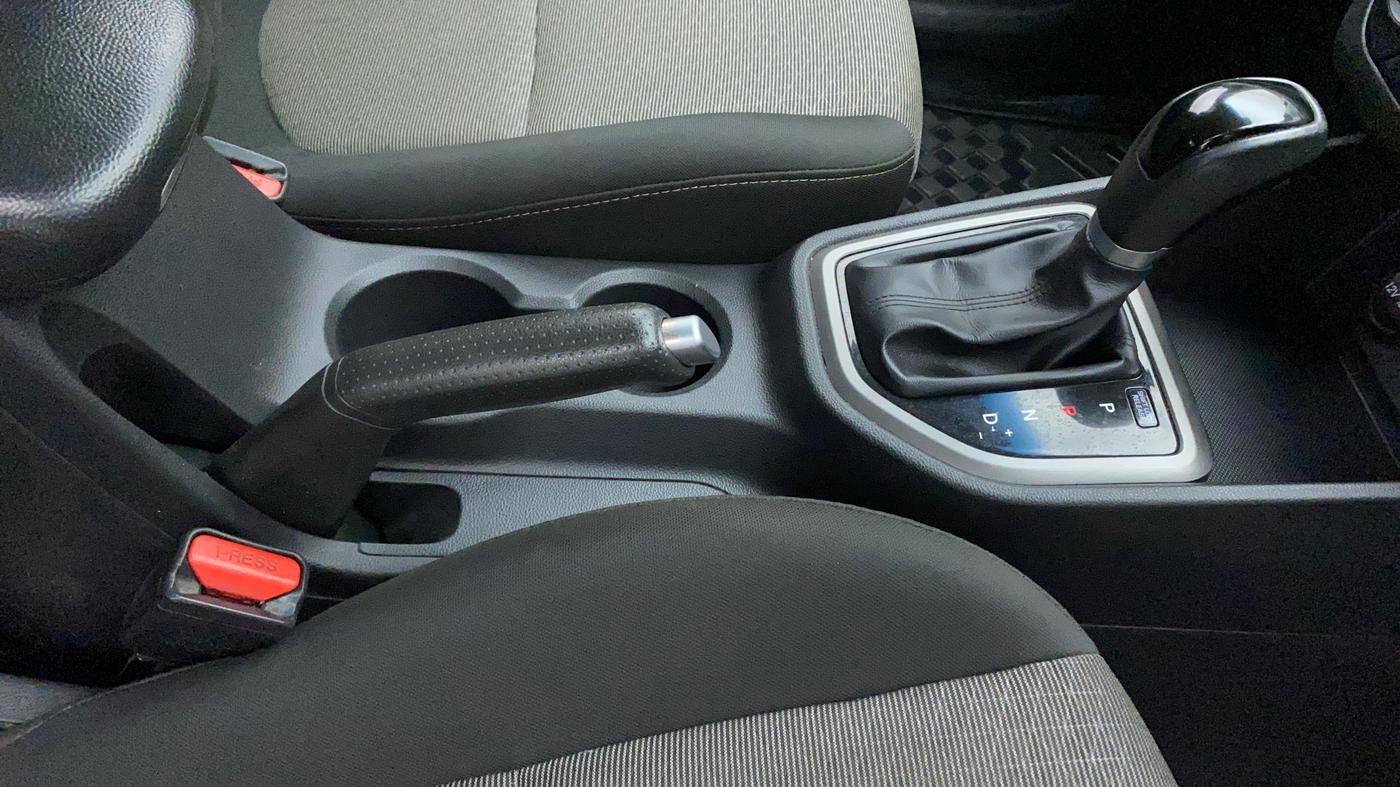 2016 Hyundai Creta SX PLUS AT 1.6 DIESEL, Diesel, Automatic, 1,14,568 km, Gear Lever