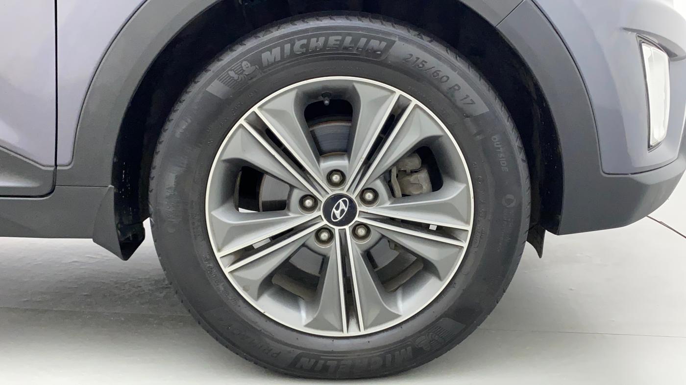 2016 Hyundai Creta SX PLUS AT 1.6 DIESEL, Diesel, Automatic, 1,14,568 km, Right Front Wheel