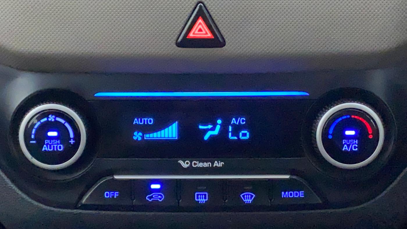 2016 Hyundai Creta SX PLUS AT 1.6 DIESEL, Diesel, Automatic, 1,14,568 km, Automatic Climate Control