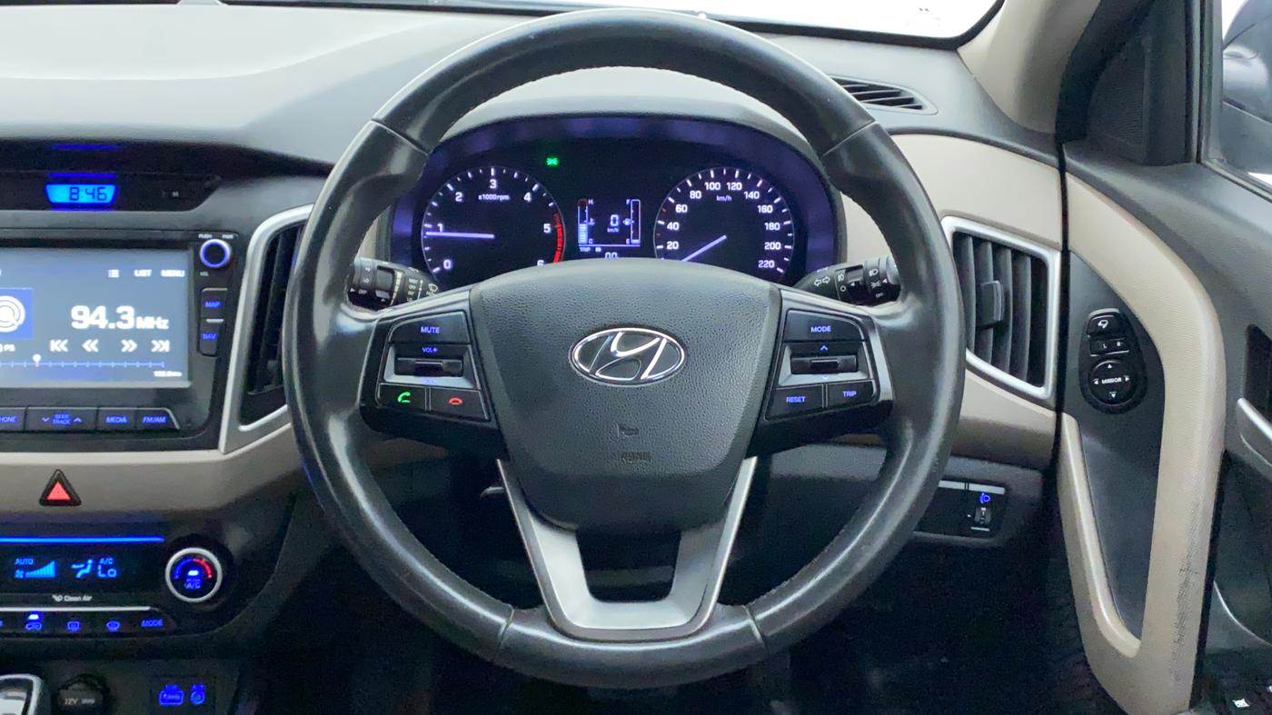 2016 Hyundai Creta SX PLUS AT 1.6 DIESEL, Diesel, Automatic, 1,14,568 km, Steering Wheel Close Up
