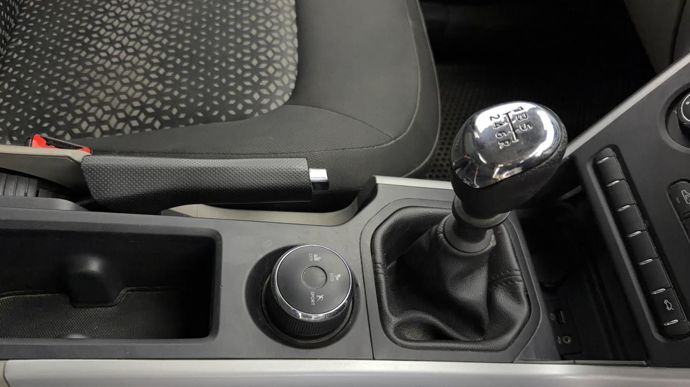 2019 Tata NEXON XM PETROL, Petrol, Manual, 43,084 km, Gear Lever