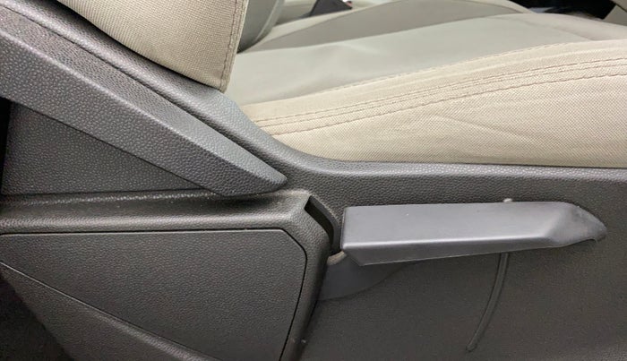 2017 Ford Ecosport TITANIUM 1.5L DIESEL, Diesel, Manual, 46,860 km, Driver Side Adjustment Panel