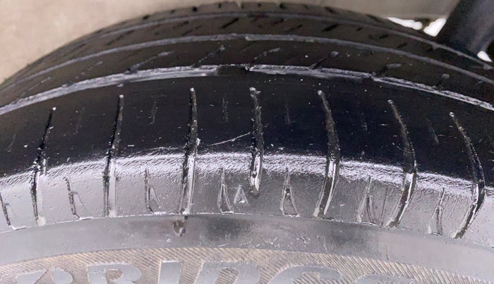 2015 Maruti Wagon R Stingray VXI, Petrol, Manual, 70,678 km, Left Rear Tyre Tread