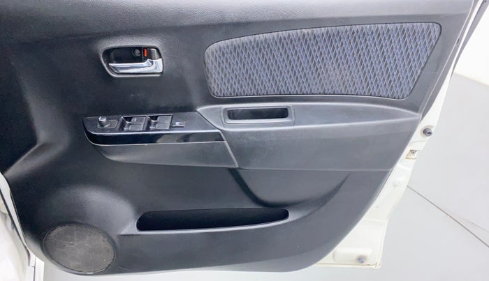2015 Maruti Wagon R Stingray VXI, Petrol, Manual, 70,678 km, Driver Side Door Panels Control