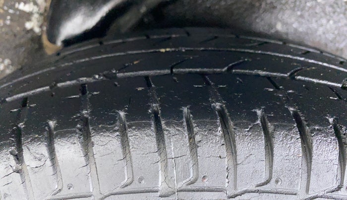 2009 Hyundai i10 ERA 1.1 IRDE, Petrol, Manual, 21,723 km, Left Rear Tyre Tread