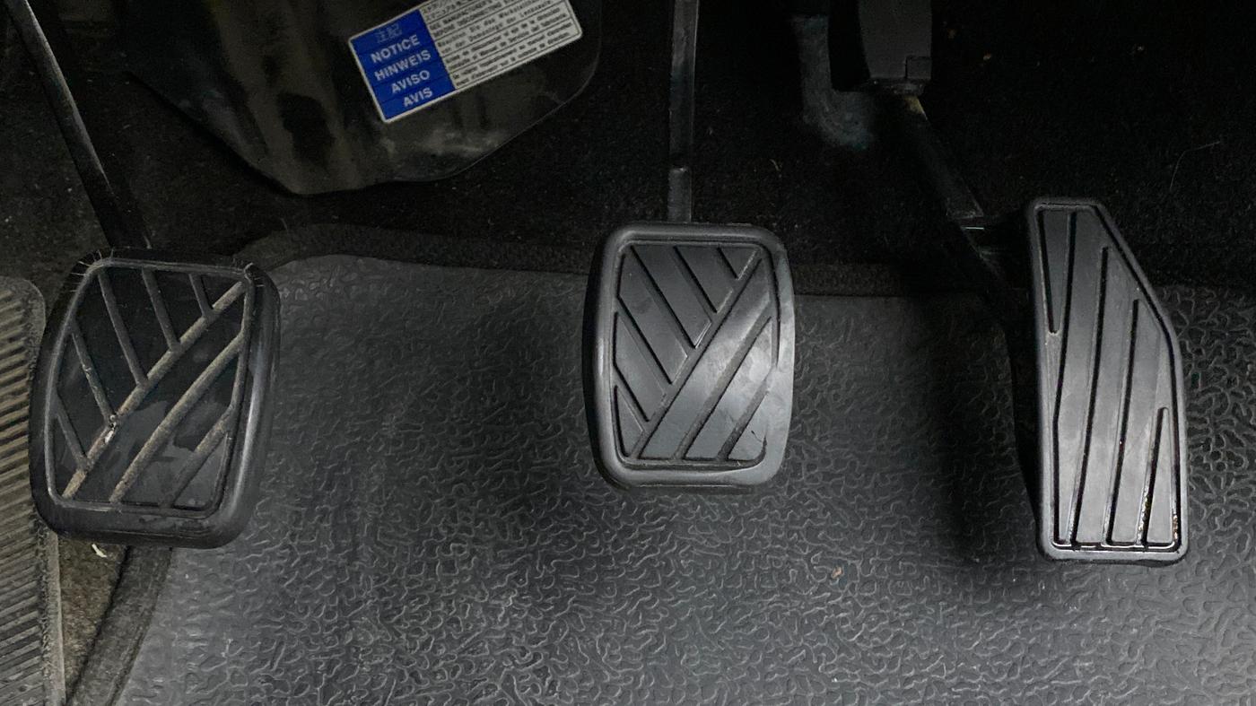 2017 Maruti Baleno DELTA PETROL 1.2, Petrol, Manual, 49,877 km, Pedals