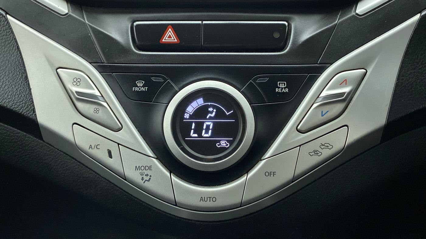 2017 Maruti Baleno DELTA PETROL 1.2, Petrol, Manual, 49,877 km, Automatic Climate Control