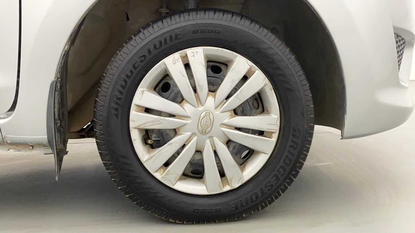 2014 Datsun Go T, Petrol, Manual, 65,761 km, Right Front Wheel