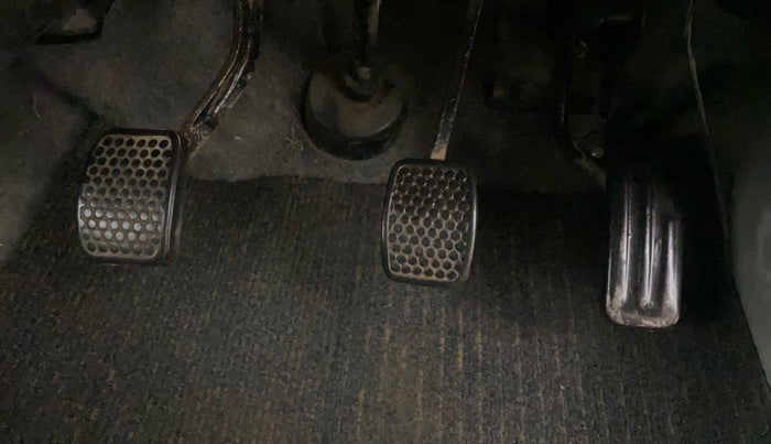 2018 Maruti Eeco 5 STR WITH A/C+HTR, CNG, Manual, 26,716 km, Pedals