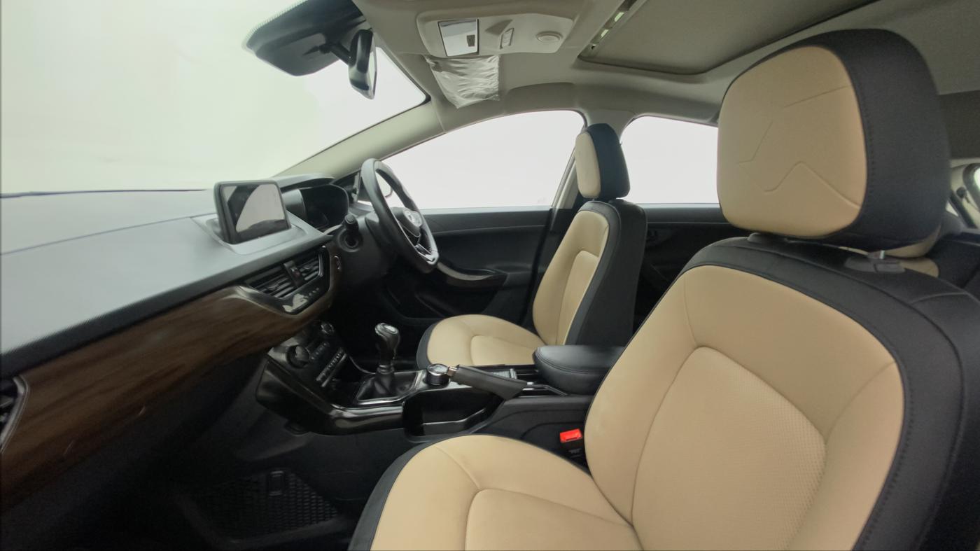 2022 Tata NEXON XZ+ KAZIRANGA 1.2 RTN, Petrol, Manual, 15,103 km, Right Side Front Door Cabin