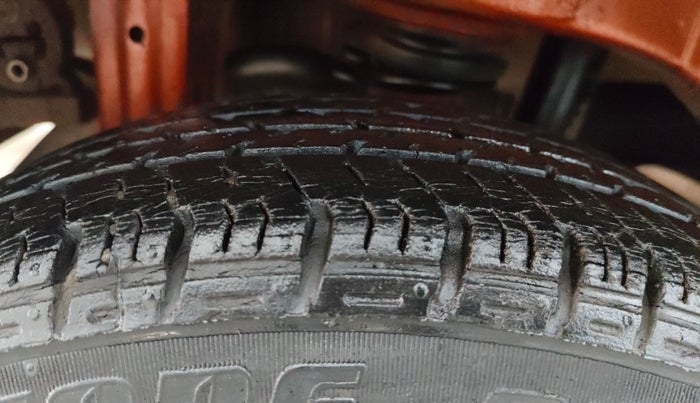 2015 Maruti Alto K10 VXI AMT, Petrol, Automatic, 69,553 km, Right Rear Tyre Tread