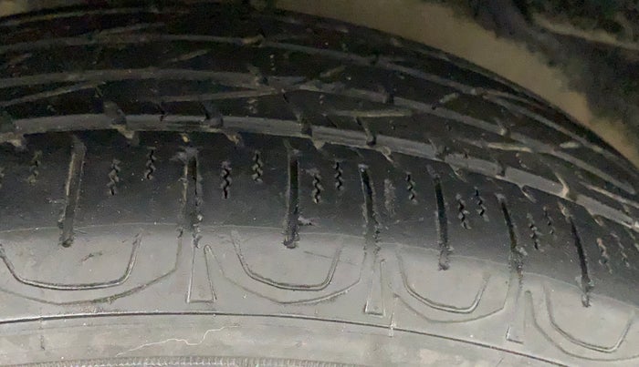 2019 Jeep Compass SPORT PLUS 2.0 DIESEL, Diesel, Manual, 45,323 km, Right Front Tyre Tread