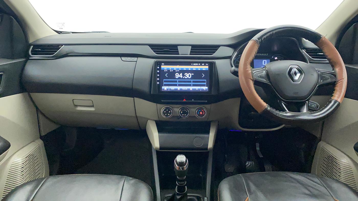 2020 Renault TRIBER RXT, Petrol, Manual, 56,794 km, Dashboard