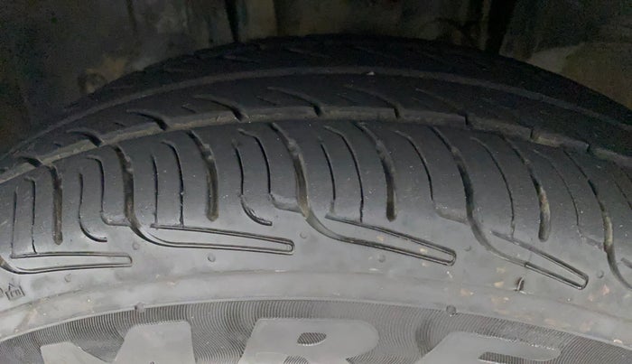 2020 Renault TRIBER RXT, Petrol, Manual, 56,794 km, Left Front Tyre Tread