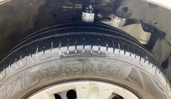 2012 Honda Brio S MT, Petrol, Manual, 79,135 km, Right Front Tyre Tread