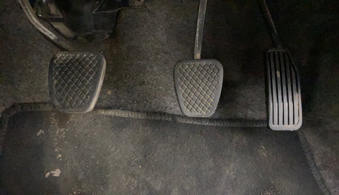 2012 Honda Brio S MT, Petrol, Manual, 79,135 km, Pedals