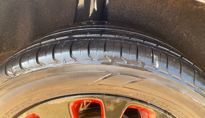 2019 Maruti Baleno ALPHA PETROL 1.2, CNG, Manual, 91,599 km, Right Rear Tyre Tread