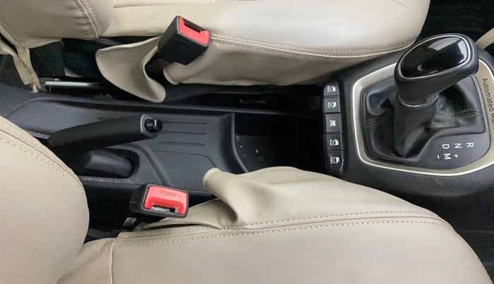 2018 Hyundai NEW SANTRO SPORTZ AMT, Petrol, Automatic, 84,985 km, Gear Lever