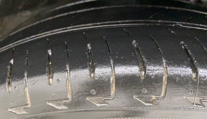 2020 Honda Amaze 1.2 S CVT I VTEC SPECIAL EDITION, Petrol, Automatic, 37,158 km, Right Rear Tyre Tread