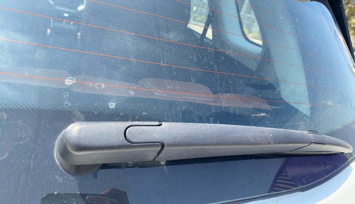 2021 MG HECTOR PLUS SHARP 2.0 DIESEL TURBO MT 6-STR, Diesel, Manual, 1,30,986 km, Rear Wiper