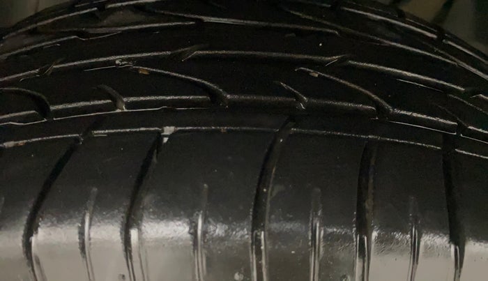 2025 Tata Curvv Creative 1.2 Petrol 6MT, Petrol, Manual, 13,302 km, Left Front Tyre Tread