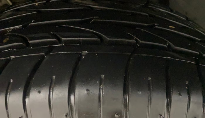 2025 Tata Curvv Creative 1.2 Petrol 6MT, Petrol, Manual, 13,302 km, Right Rear Tyre Tread