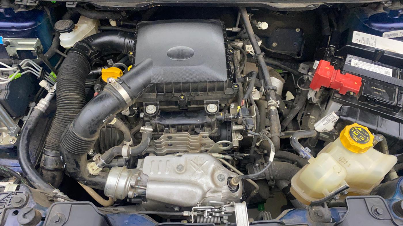 2025 Tata Curvv Creative 1.2 Petrol 6MT, Petrol, Manual, 13,302 km, Engine View