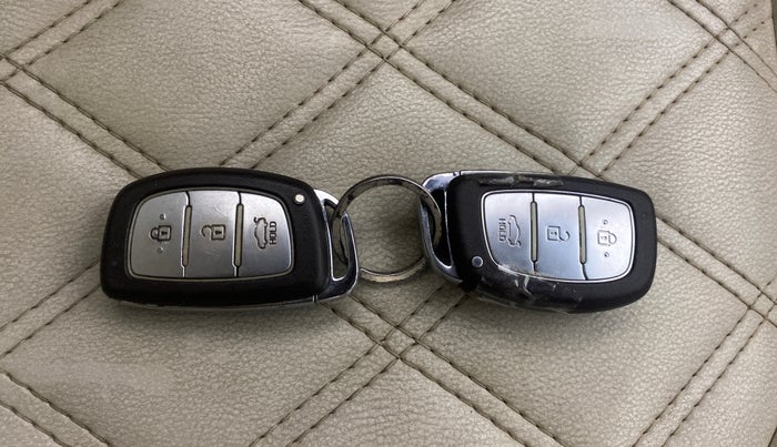 2014 Hyundai Grand i10 SPORTZ 1.2 KAPPA VTVT, Petrol, Manual, 66,342 km, Key Close Up