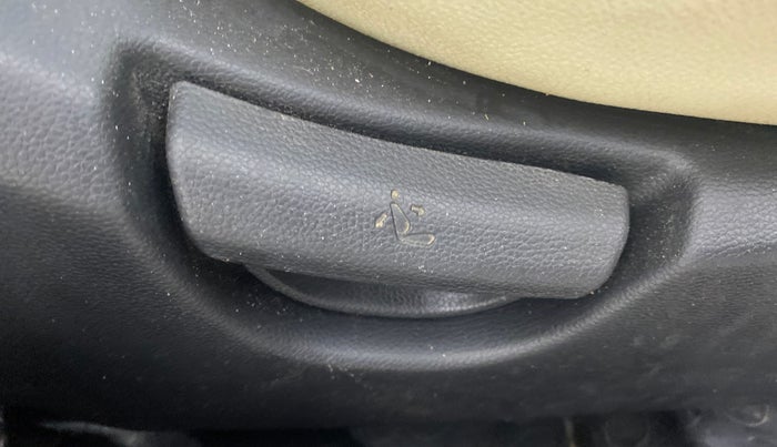 2014 Hyundai Grand i10 SPORTZ 1.2 KAPPA VTVT, Petrol, Manual, 66,342 km, Driver Side Adjustment Panel