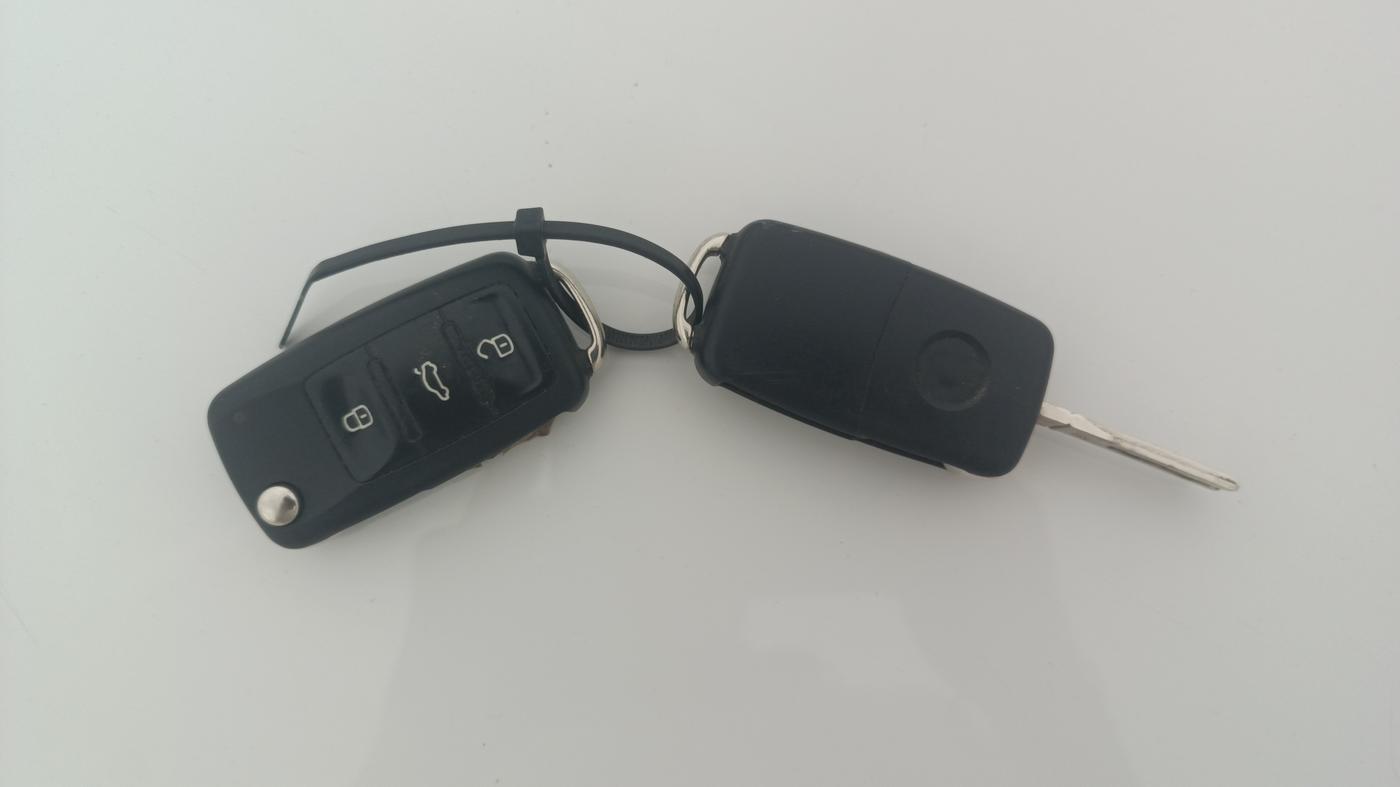 2014 Volkswagen Polo HIGHLINE1.2L, Petrol, Manual, 85,387 km, Key Close Up