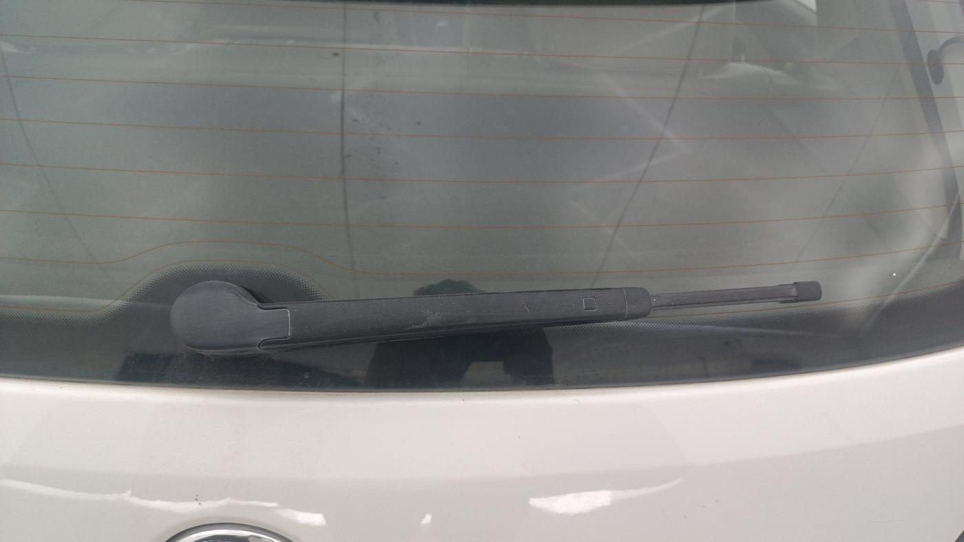 2014 Volkswagen Polo HIGHLINE1.2L, Petrol, Manual, 85,387 km, Rear Wiper