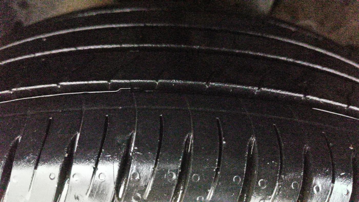 2023 Hyundai VENUE SX (O) 1.0 TURBO DCT, Petrol, Automatic, 19,423 km, Left Front Tyre Tread