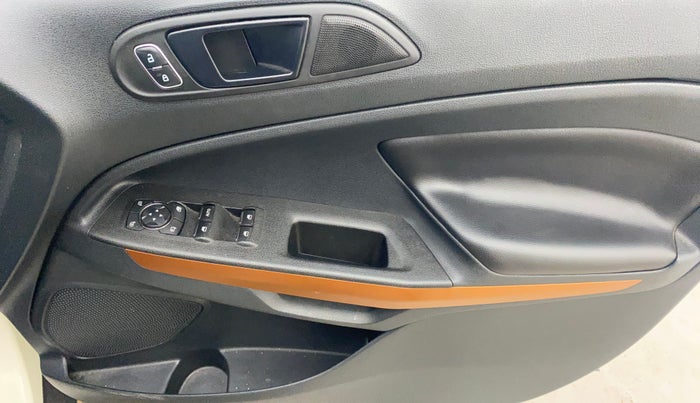 2021 Ford Ecosport TITANIUM 1.5 SPORTS(SUNROOF) PETROL, Petrol, Manual, 52,630 km, Driver Side Door Panels Control