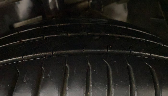 2021 Ford Ecosport TITANIUM 1.5 SPORTS(SUNROOF) PETROL, Petrol, Manual, 52,630 km, Left Front Tyre Tread